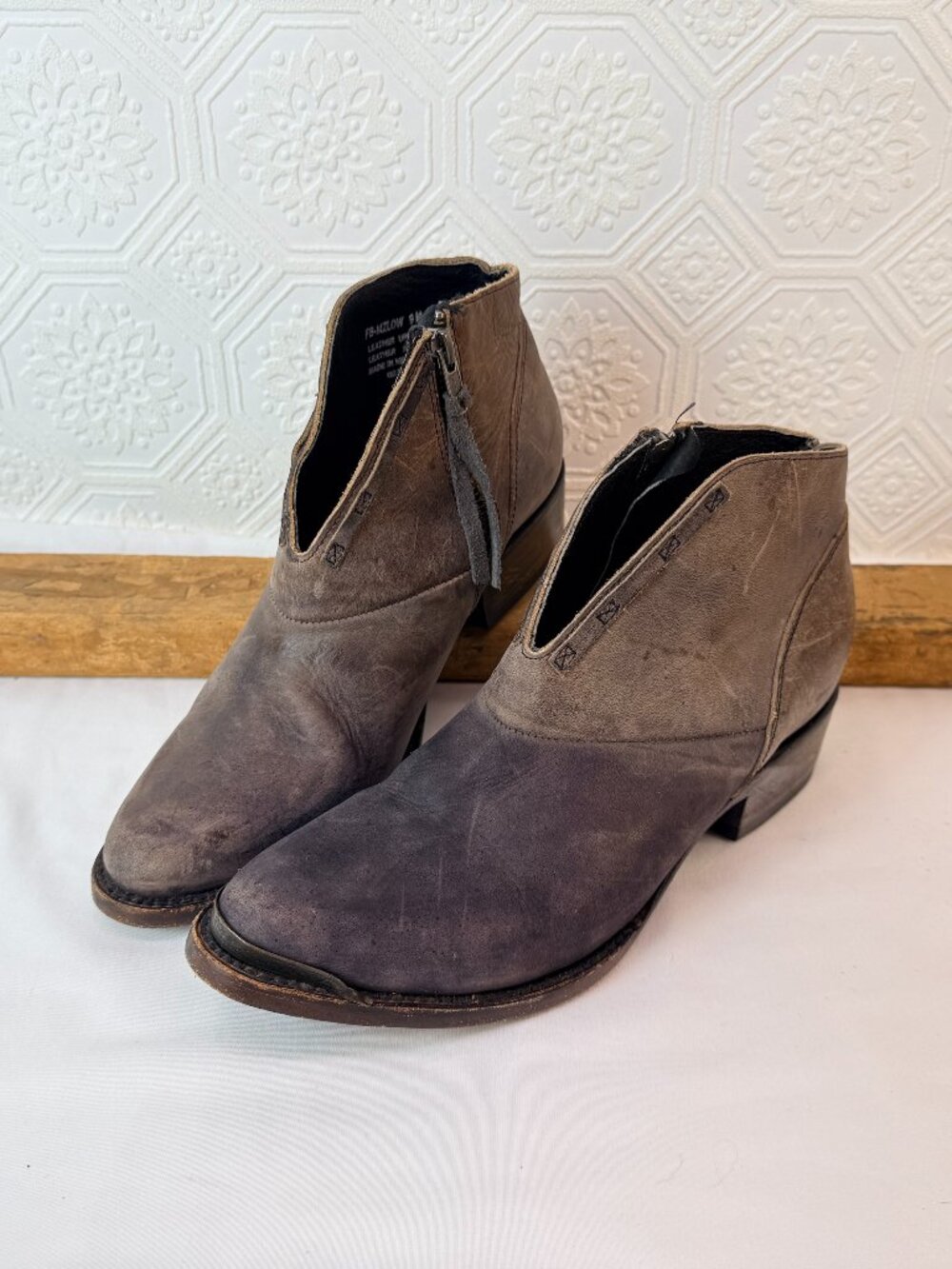 Freebird by Steven Distressed Leather Western Ankle Boots Size 9